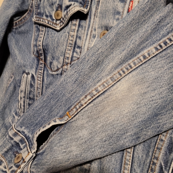 Vintage Levi's 80's Trucker Jacket - Picture 10 of 16